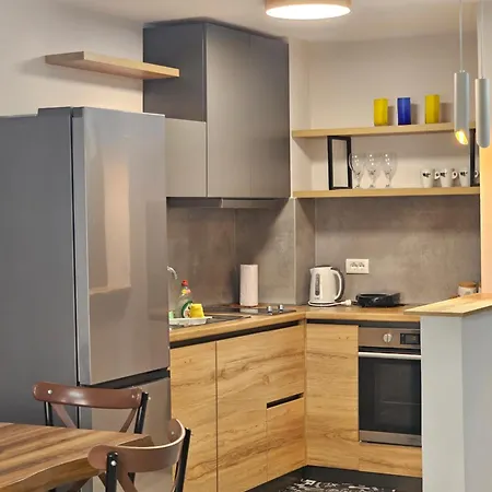 Alex's Apartment Durres